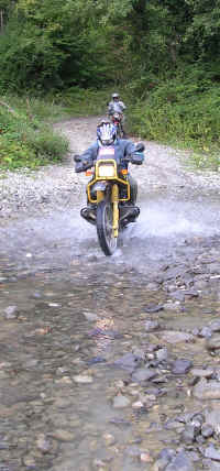 2005-09-04_009_cr.jpg (277394 byte)