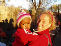 ELISABETTA_con_bimbo_Himba.JPG (894165 byte)